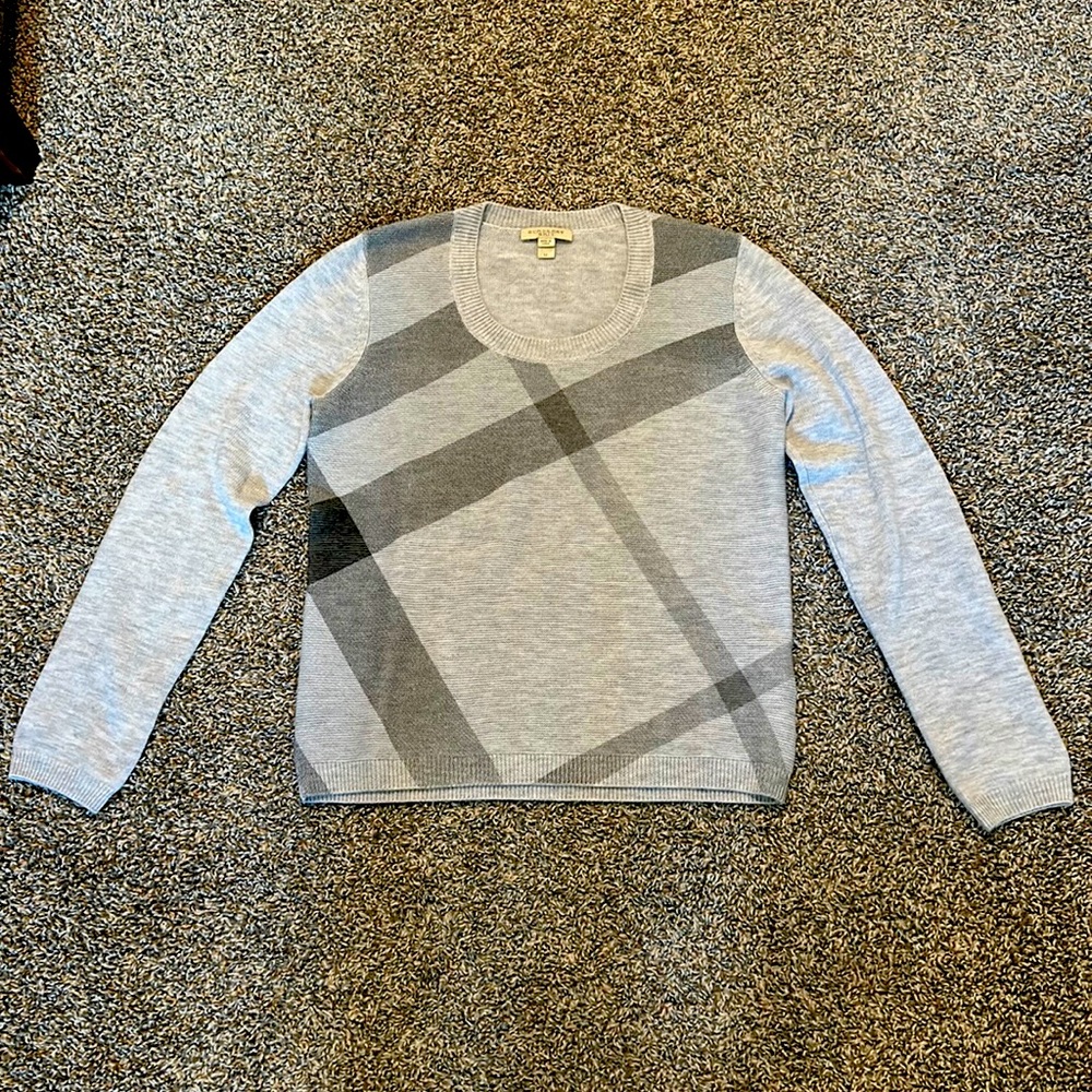 Burberry Gray Checkered Sweater